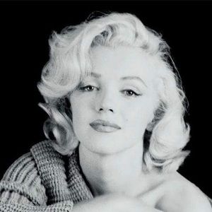 Meet your Posher, Aura